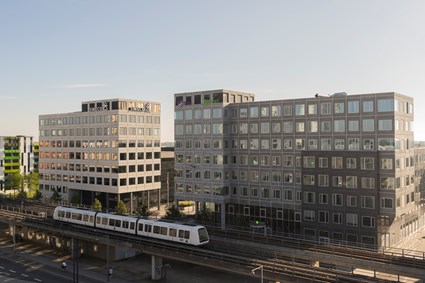 Ibis Styles med metro foran døren
